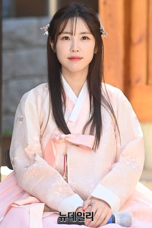withSuperstar's tweet photo. 210414 종로 한복 토크콘서트 🌸

#전효성 #JUNHYOSEONG #한복
#한복문화주간 #한복공존하다 https://t.co/Z0E3CjCF6j