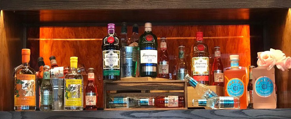 Parkteddington's tweet photo. New Gins! 😍
What do you fancy?
.
.
#SpringIntoGin #Teddington #Pub #YoungsPub #TeddingtonTogether https://t.co/VL4mbna1MU