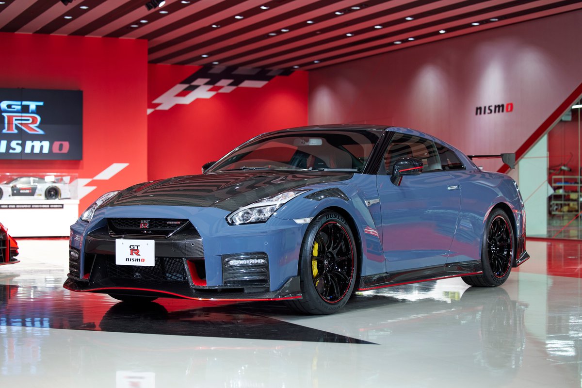 NISMO's tweet photo. #Nissan has just unveiled the new GT-R #NISMO featuring an exclusive track-inspired paintjob and more carbon fiber. 

Discover more here: https://t.co/9GPQIUmtxd #OMGTR https://t.co/sIacekW3Er