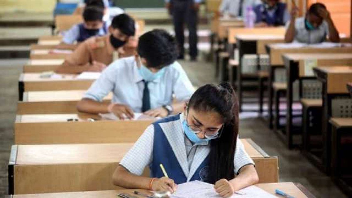 CBSE Class 12 board exams postponed, Class 10 exams cancelled.
Class 10 exam results will be prepared on the basis of an objective criterion.
#class10exam #cbseexams2021 #dailydeedsnews