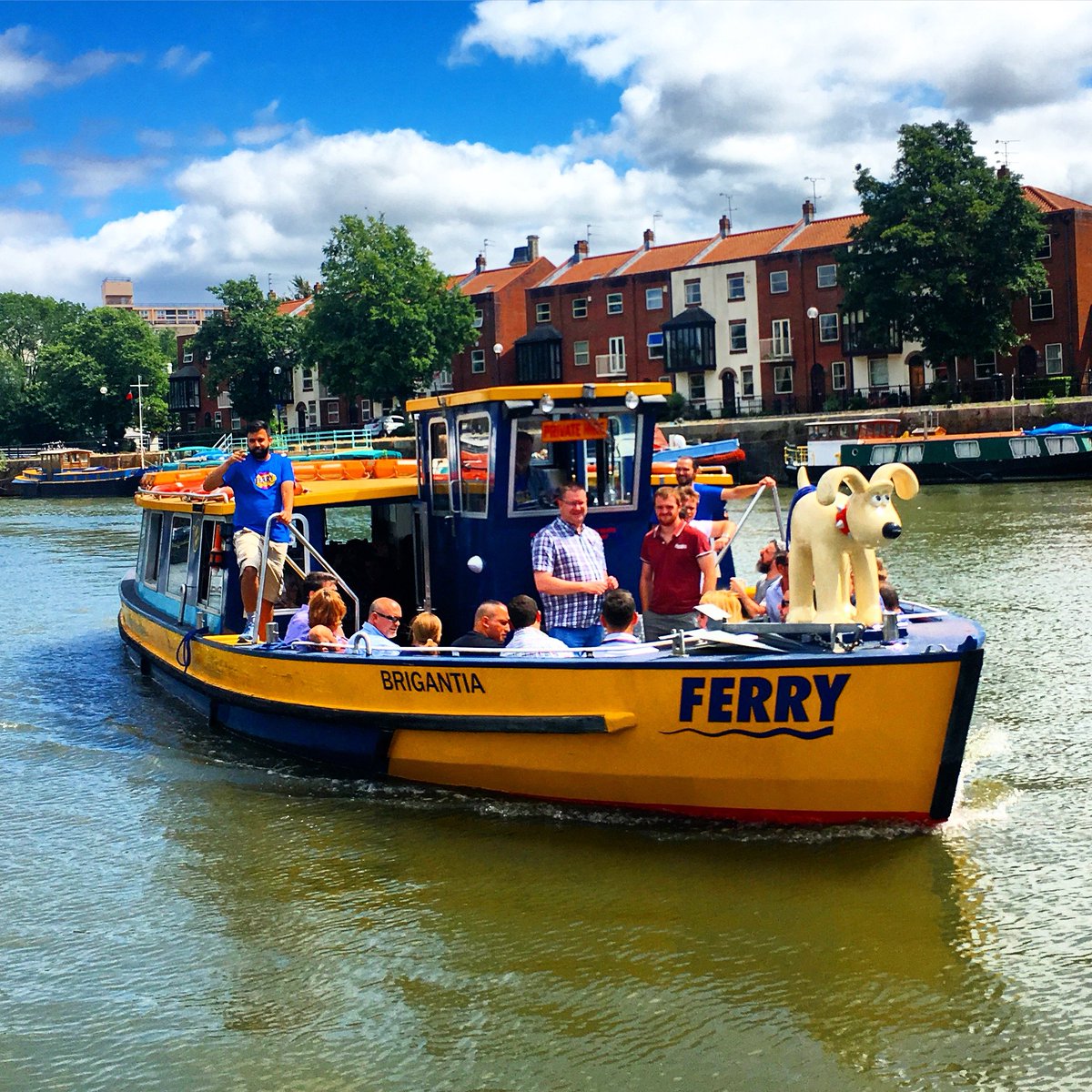 Underfall Yard and Bristol Ferry have teamed up to offer a free virtual tour of the Harbour on Tuesday April 20th. To join please register on Eventbrite: bit.ly/2QYOKYO @martr101 @VisitBristol @AliRVowles @mshedbristol @BristolFerry @whatsonbristol @BristolWalk