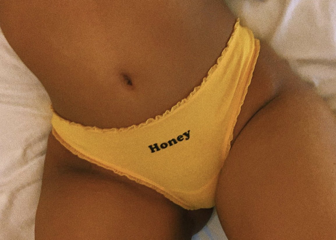 nudes_iris's tweet photo. À 100 abos je vous lache une vidéo très sexy de moi les bébés 🥵

RT et Follow si vous voulez ça ! 😋 https://t.co/U4bQL5LPgO