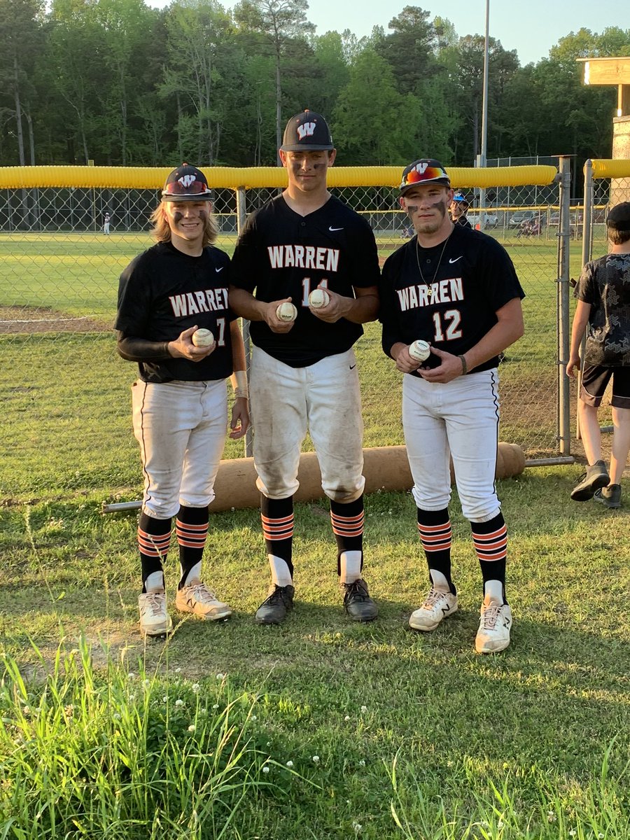 Bobby_Barnes76's tweet photo. Four Homeruns for these guys tonight as Warren wins big against Hamburg in conference play. Caleb And Clay Barnes go yard in the same inning and Maddox Lassiter hits two tonight!! @iam_calebbarnes @iam_clayballa12 @coachtwilson @WHS71671 @salinerivernews https://t.co/71ZPFelMK1