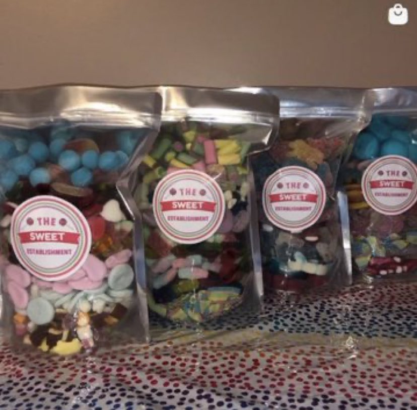 Sweetest_UK's tweet photo. Get your order in!  

https://t.co/BKgENxiQTl

#picknmix https://t.co/aEaJ1sIGmX
