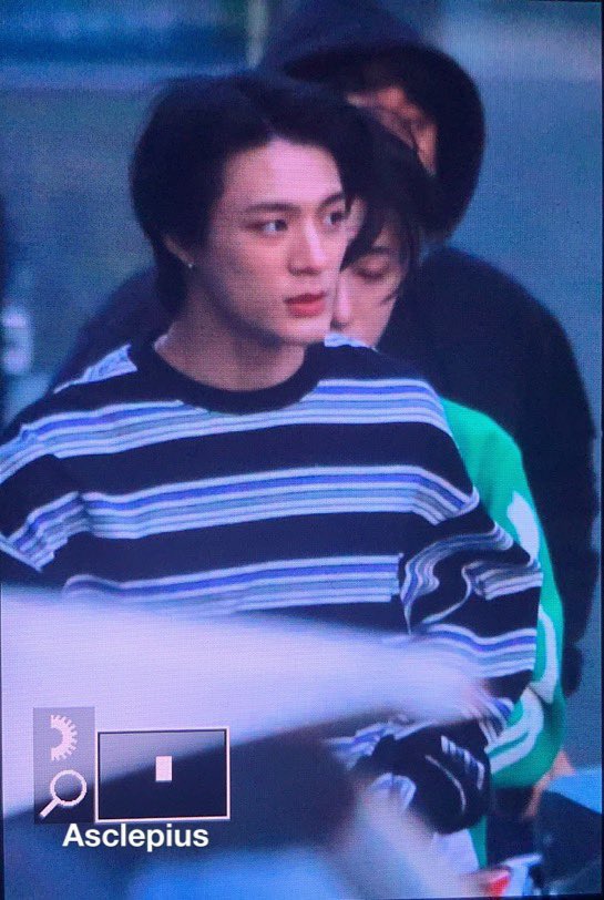 จะ จะ เจโน่ เจาะหูหรอ🥲 อห ไม่ได้นะ เราจะตายกันหมด รังสีผัวสาดแสง  #JENO #제노