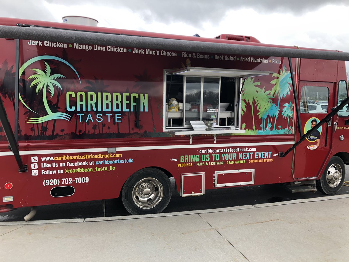 coreybaum79's tweet photo. Even though it’s cold enough for snow flurries to be seen in the air, the staff at KHS might be feeling like they’re on a tropical island today thanks to the GREAT food from the Caribbean Taste food truck!
@kaukaunasd 
#GoGhosts https://t.co/zCMCVCEUNk