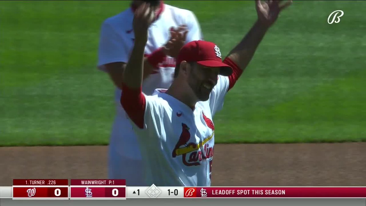 After throwing the first pitch, Yadi's longtime battery-mate Adam Wainwright walked around the mound to give Molina a chance to be recognized for his accomplishment.

Incredible moment ♥️
