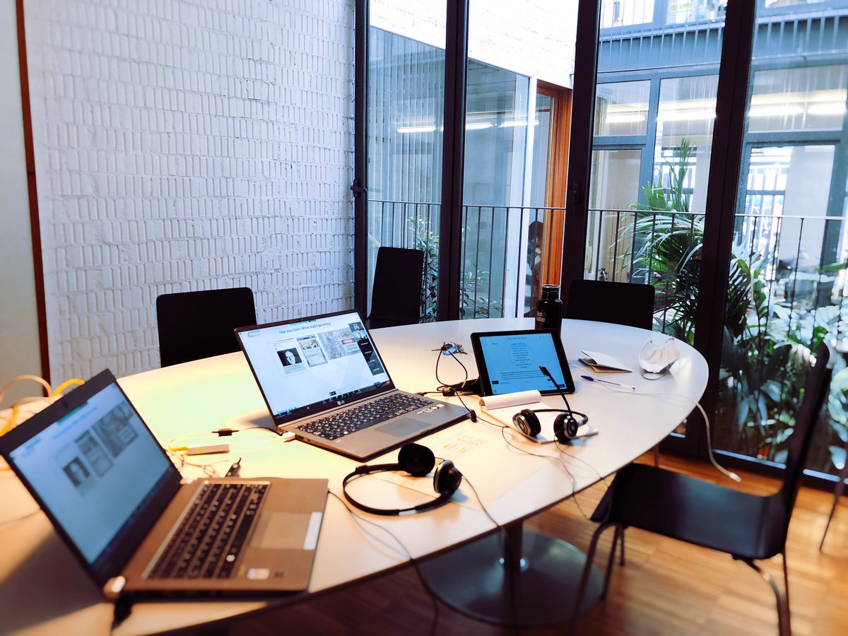 VicenteAbella's tweet photo. Si uno está orgulloso de su cabina remota, lo dice y punto. Que no es el mejor escenario tecnológico, vale. Pero ¿y lo bonito que es? #boothwithaview #todoeldiaterpeando https://t.co/GnFgXPm532