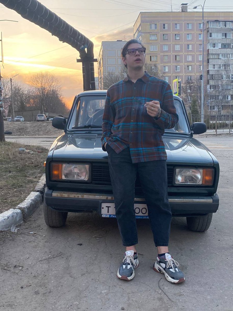 etonetabakbrat's tweet photo. приезжайте в рязань у нас есть
- крутые тачки
- крутые пацаны
- кривой бордюр
- мусор повсюду
- разъебанные дороги
- прекрасные закаты
- не приезжайте в рязань https://t.co/Rqono7vWM6