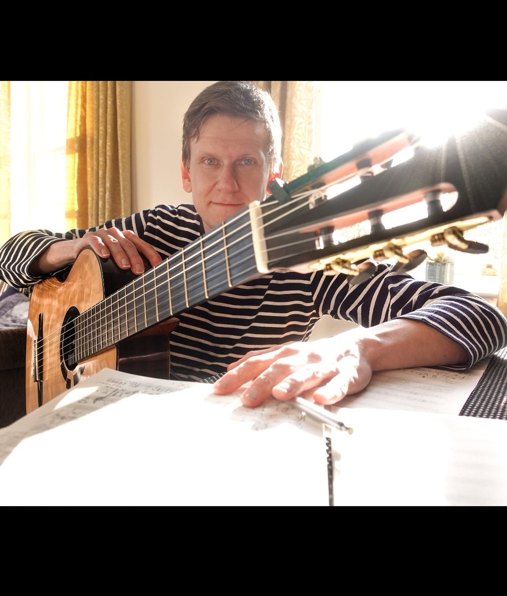 Composing in such a beautiful spring time! ☀️
New commission nearly done: seven independent pieces for solo guitar inspired by jazz (harmony and forms) 

It's been such a joy to go back to my roots after all those years and once again stepping back into the jazz harmony world.