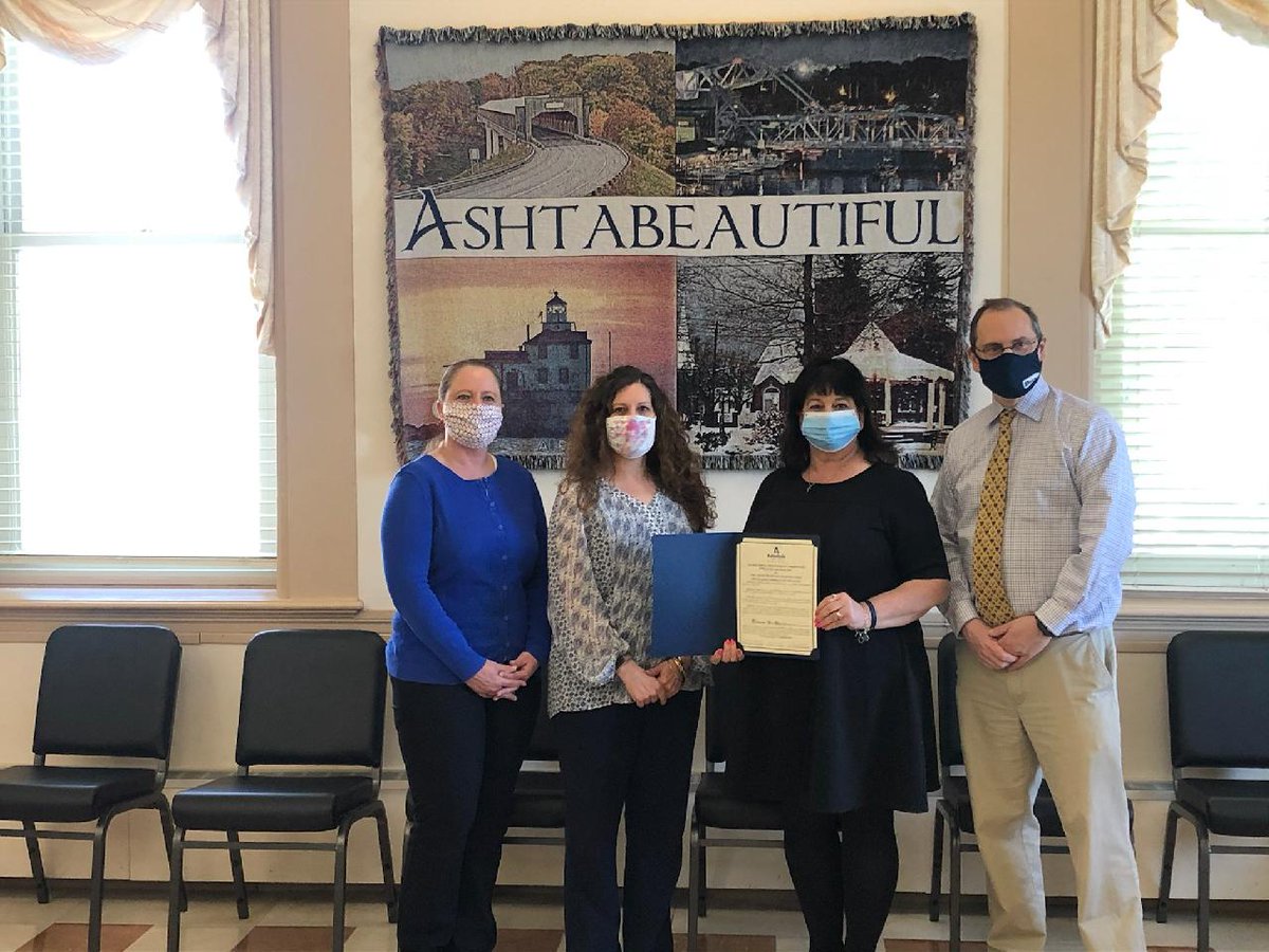 FriendsofCSB's tweet photo. Thank you Ashtabula County Commissioners, Kathryn Whittington, J.P Ducro and Casey Koslowski for declaring April as Child Abuse Prevention Month and for recognizing our Pinwheels for Prevention! https://t.co/CsJViao5Ph