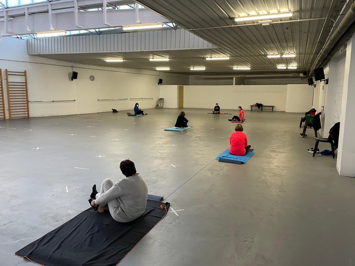 sedeosc's tweet photo. 📢 El deporte en Segorbe, a pleno rendimiento.

📆 Desde el 6 de abril, la Concejalía de Deportes ha reanudado las clases de la escuela municipal que se realizan en instalaciones cerradas, como el Polideportivo municipal y el Multiusos

👉 https://t.co/1jQu0GFYY5

#Sedeo #Segorbe https://t.co/6jJz10fbq7