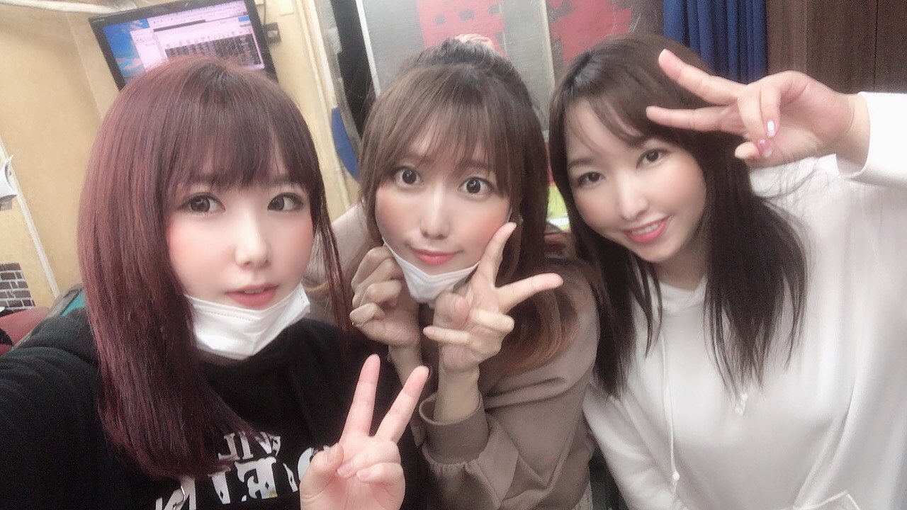 豊後葵 豊後無双night 初回で不安でしたが無事に終わりました 少人数だからこその濃厚な時間 参加してくださった皆様ありがとうございました ๑ Gt Lt ๑ 自称 自撮り女王の皆実ちゃんの携帯で撮った写メはブン太は別人になりました X カメラの