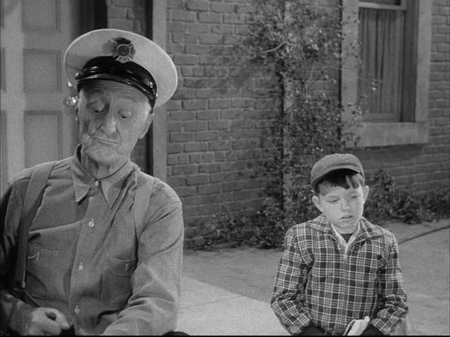 DarrellEpp's tweet photo. @underwatermoonl @ScottMWest @realmarkrez @matthwbox @MadDashiell @RealTarx9 @Blandishmentbob @bloodofkirby @skeezix161 @StiffPhillips @wizecrax wally's as old now as Gus, down at the fire station! #old97 https://t.co/YedvQpApyd