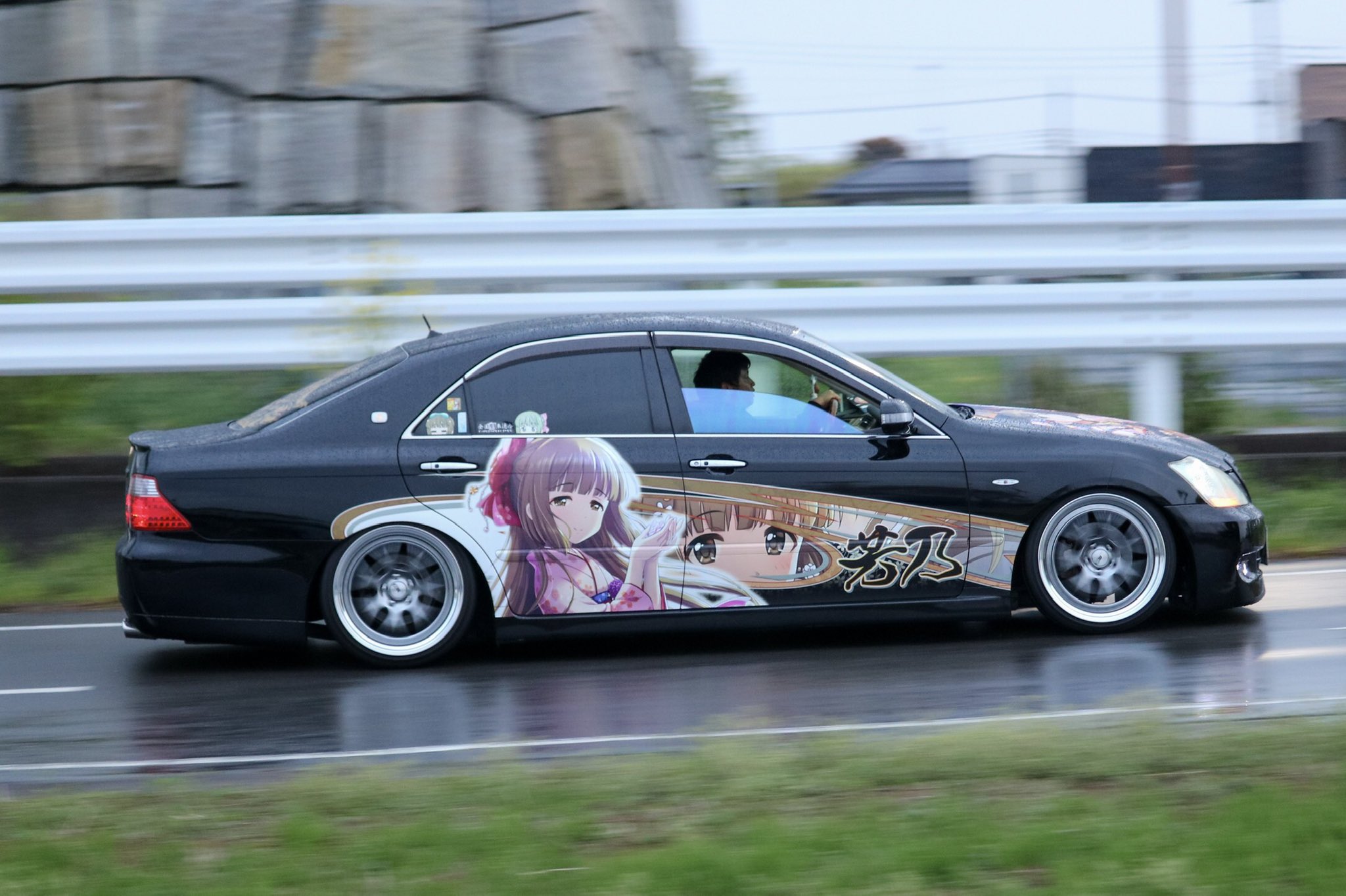 依田 裕也 あなたの車のコンセプト 田舎のドンキによくいるそこそこ弄ったヤンキー仕様セダンを痛車にしてみた仕様 依田 裕也 あなたの車のコンセプト 田舎のドンキによくいるそこそこ弄ったヤンキー仕様セダンを痛車にしてみた仕様