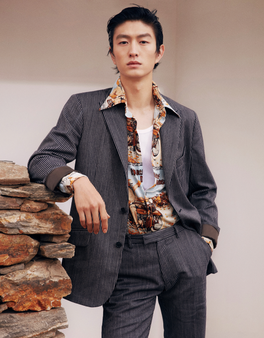 yeskizer's tweet photo. Jin Dachuan by Edwin Zhang – GQ China (April 2021) https://t.co/lnC54KyHtB