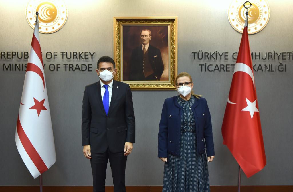 KKTC Maliye Bakanı Sayın Dursun Oğuz ile bir araya geldik.

Hem Türkiye’de hem de KKTC’de istihdam, ihracat ve üretimi artıracak her türlü adımı destekliyoruz. 

Cumhurbaşkanımız Sayın <a href="/RTErdogan/">Recep Tayyip Erdoğan</a>'ın liderliğinde, KKTC’nin yanında ve destek olmaya devam edeceğiz.