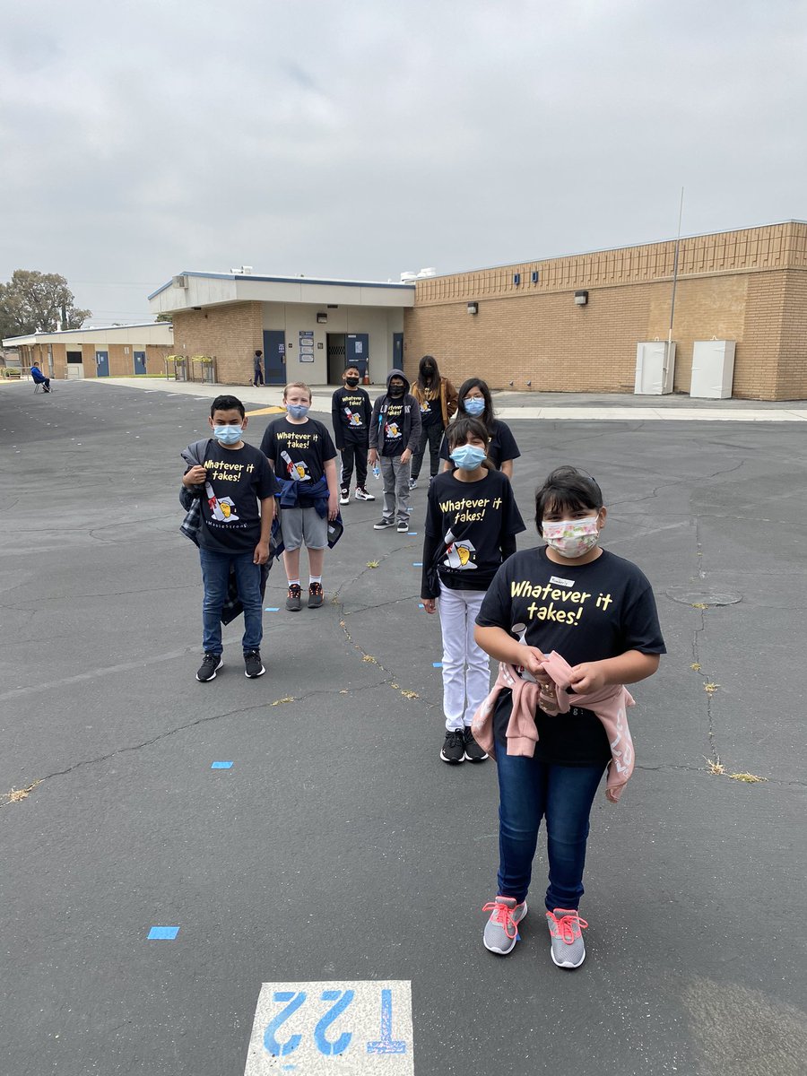 FUSD_Maple's tweet image. We sure did miss our Mustangs!It’s been a great second week back with Cohort A students. We are #maplestrong.