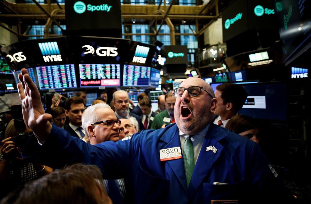 AbdullahMashat's tweet photo. اسمع كثير جملة ياريت استثمرت في Amazon, Facebook او Tesla في بدايتهم
 
اليوم طرح:
Coinbase على تقييم 100 مليار دولار وسوق العملات المشفرة مازال في بدايته

وقريبا:
Grab على تقييم 40 مليار—وهي شركة مسيطرة على سوق جنوب شرق اسيا

هذه شركات كبيرة اليوم ولكن بيجي يوم ونشوفهم اكبر بكثير https://t.co/lMBAE3ly7z