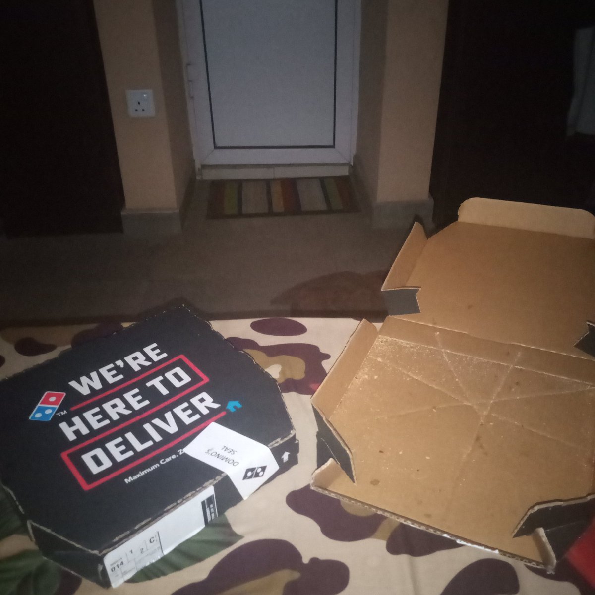 How it started                     How it's going

Make I open the second one?
Go and join #DominosBOGO to buy your own one <a href="/dominosng/">Domino’s Pizza Nigeria</a> classic medium pizza to get another one free on dominos.ng.