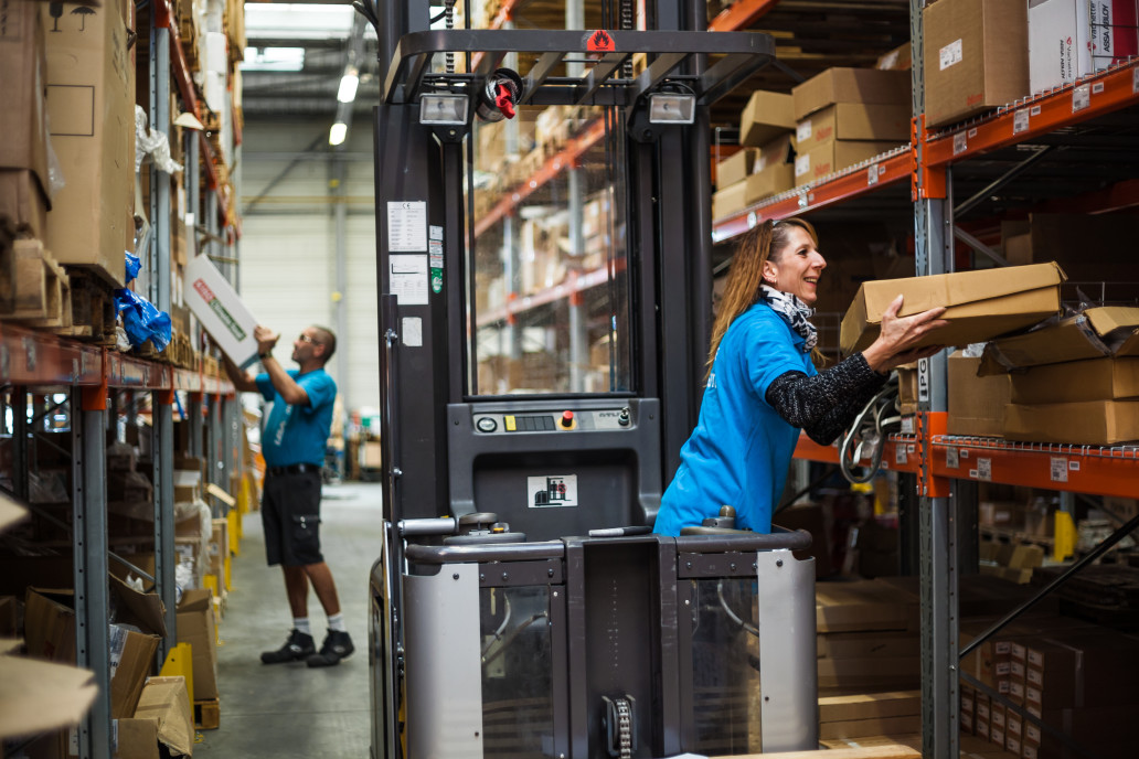 LoadSafe_CB's tweet photo. If you’re interested in how a bonded warehouse can benefit you and your freight, contact our team today for a quote! https://t.co/hlv0VKIltB https://t.co/SJgvFQMaCE