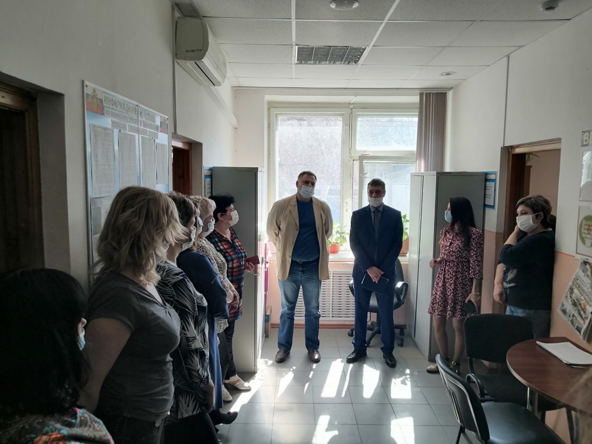 Вакцинация от Covid-19 и взаимодействие в рамках корпоративной программы по укреплению общественного здоровья-об этом шла речь на встрече Чапаевского ЦОЗ, Чапаевской ЦГБ с руководством и сотрудниками ГКУ СО "Главное управление социальной защиты населения Юго-Западного округа"