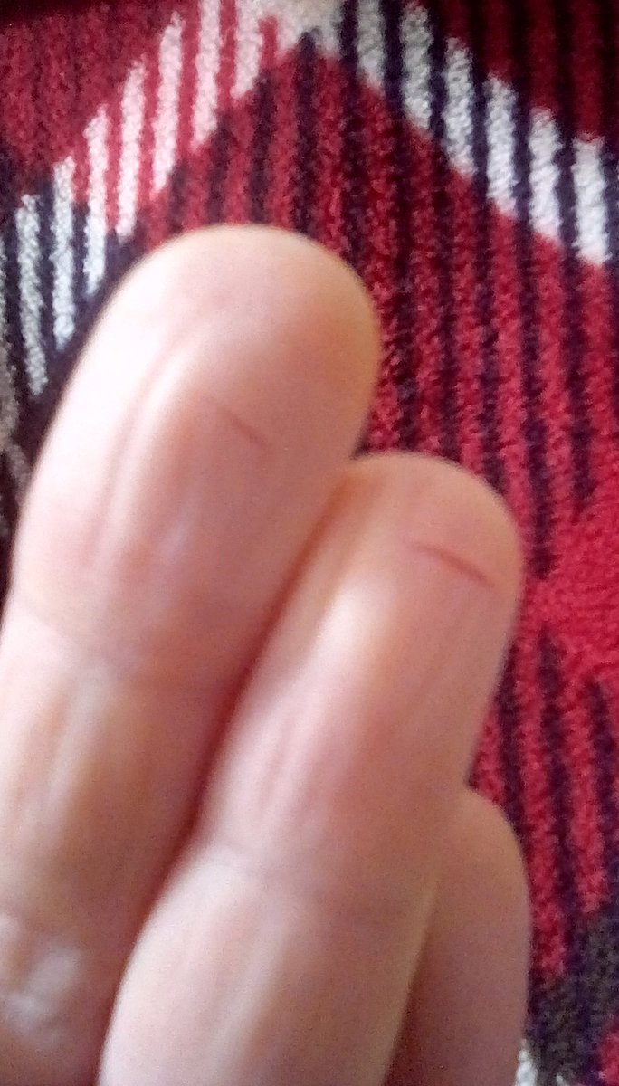 ravencrime's tweet photo. Meanwhile back in the bookselling world...

Damn the double papercuts..

#Ow 
#WhatAWimp https://t.co/idrmTPiVqs