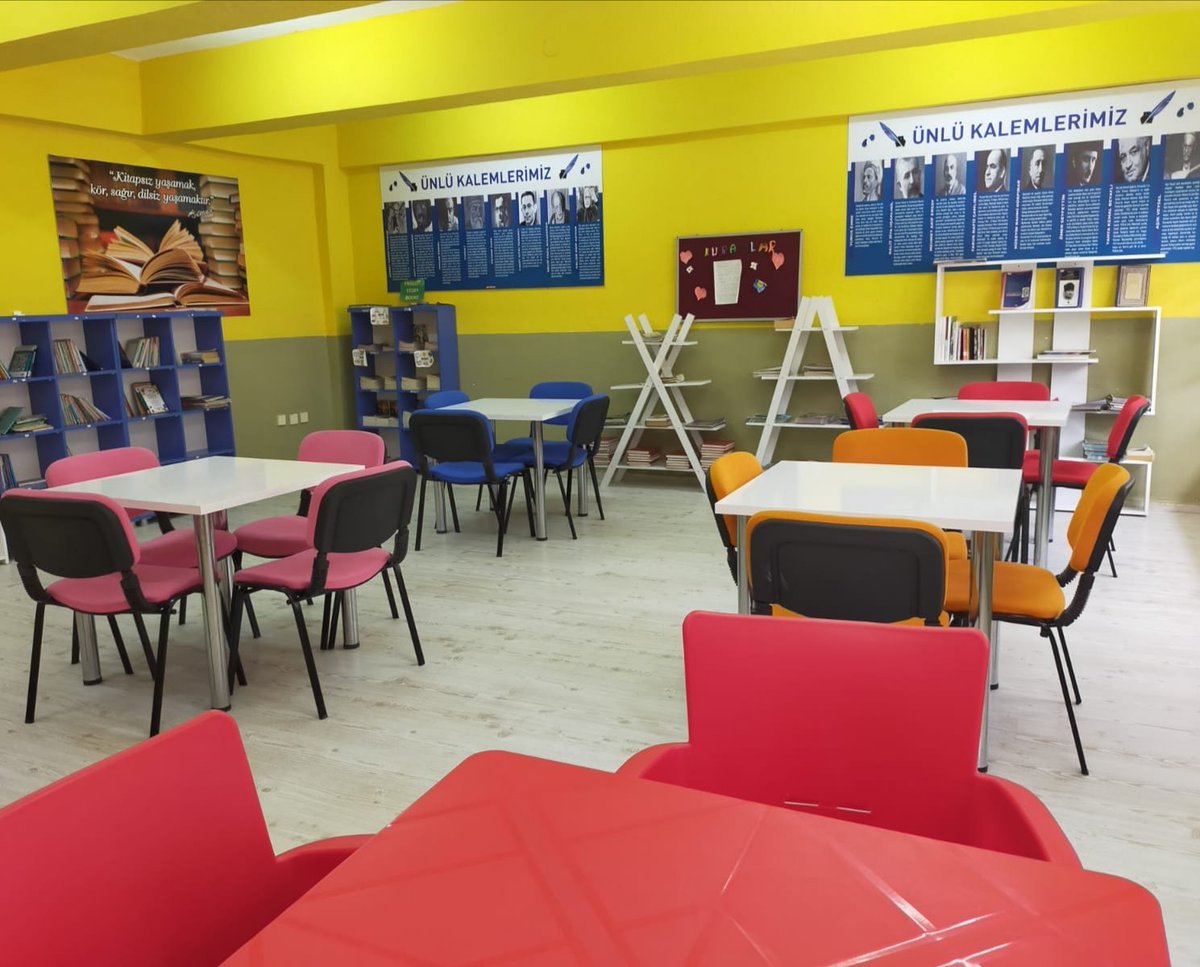 Özlüce Şehit Polis Yılmaz Mayuk İlk/Ortaokulu Sayın Kaymakamımız Abdulkadir Şahin, Belediye Başkanı Mehmet S.Sağınç ve ilçe MEM Nurettin Tıkım tarafından ziyaret edildi. 
<a href="/AbdulkadrSahn/">Abdulkadir Şahin</a>
<a href="/ekicis20/">Süleyman EKİCİ</a>
<a href="/denizlimem/">Denizli İl Millî Eğitim Müdürlüğü</a> 
<a href="/AysegulGuzel11/">Aysegul Guzel-MEB</a> 
<a href="/YTEMEL3/">Y.TEMEL</a>
<a href="/Bekirata20/">Bekir Ata</a>
<a href="/KaleOzluce/">Şehit Polis Yılmaz Mayuk İlk / Ortaokulu Müdürlüğü</a>