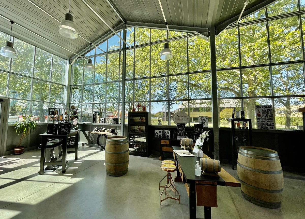 Distillerie Moon Harbour Bordeaux tweet media