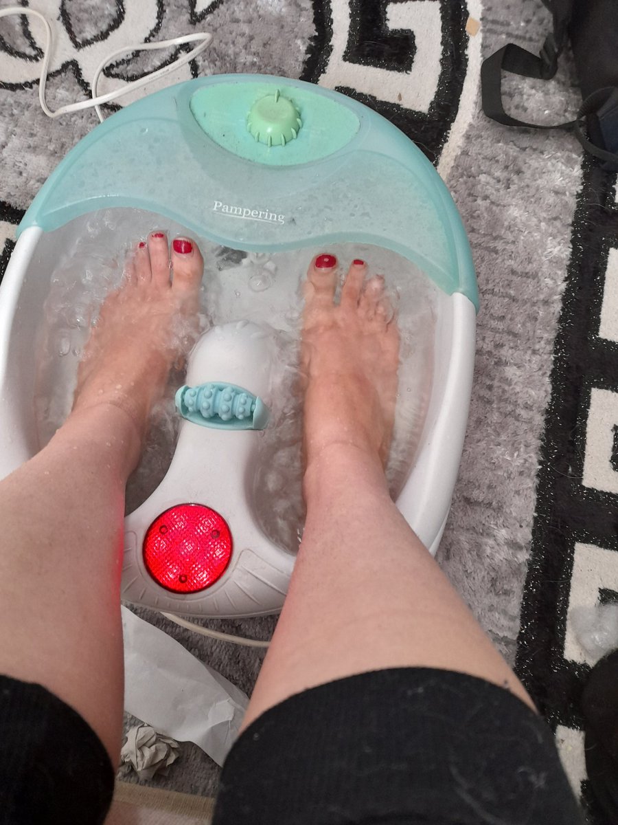 GoddessPixie3's tweet photo. Busy few days shopping with @mistressdixiee so we are having a home spa day ☺

All that could make this day better is a sub being used as our personal butler and source of entertainment for me... Oh yeah &amp; reimbursing £90 duhhhhh.Who will make my day?

Cashapp: £GoddessPixie123 https://t.co/jhpYw9yvut