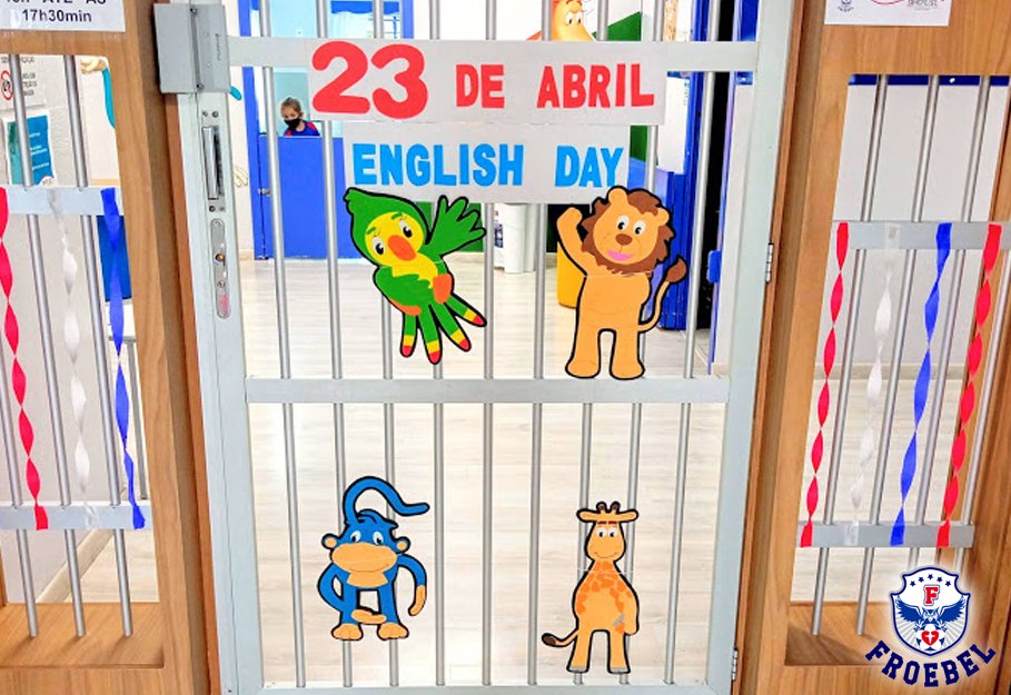 cfroebelsc's tweet image. Já pensou em um dia em que todo o Colégio Froebel vivência a comunicação utilizando a Língua Inglesa? 🧐🇺🇸

Pois é assim que acontecerá, no dia 23 de abril com o “English Day”. 🎊

.
.
.

#colegiofroebel  #programabilingue #campoalegre #rionegrinho #pien