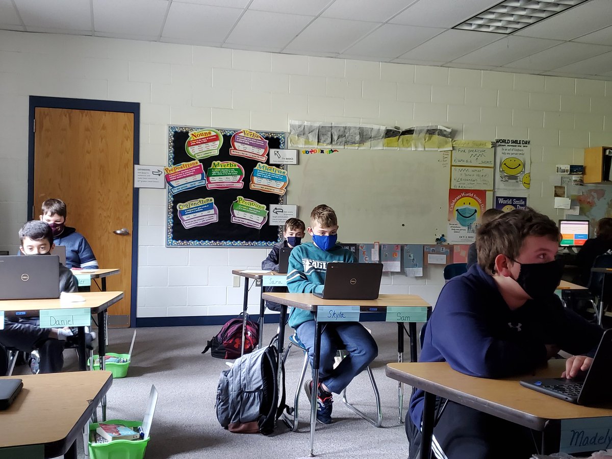 CMSOwls's tweet photo. Super engaging and fun review games @PlayBlooket !  Everyone will do great on tomorrow's assessment, I know it! 😊 #6thgrade @cms_grizzlies https://t.co/TiEwvC923o
