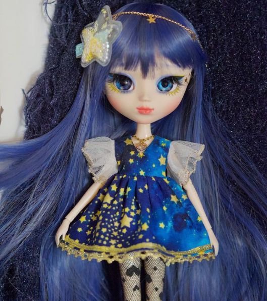 moonfairydolls's tweet photo. Throwback to this starry-eyed girl~ I think over the past year that I've been making dolls, my lashes have definitely improved! I hope to continue to get better with each girl.

#custompullip #pullip #moonfairydolls https://t.co/SI3yWglzep