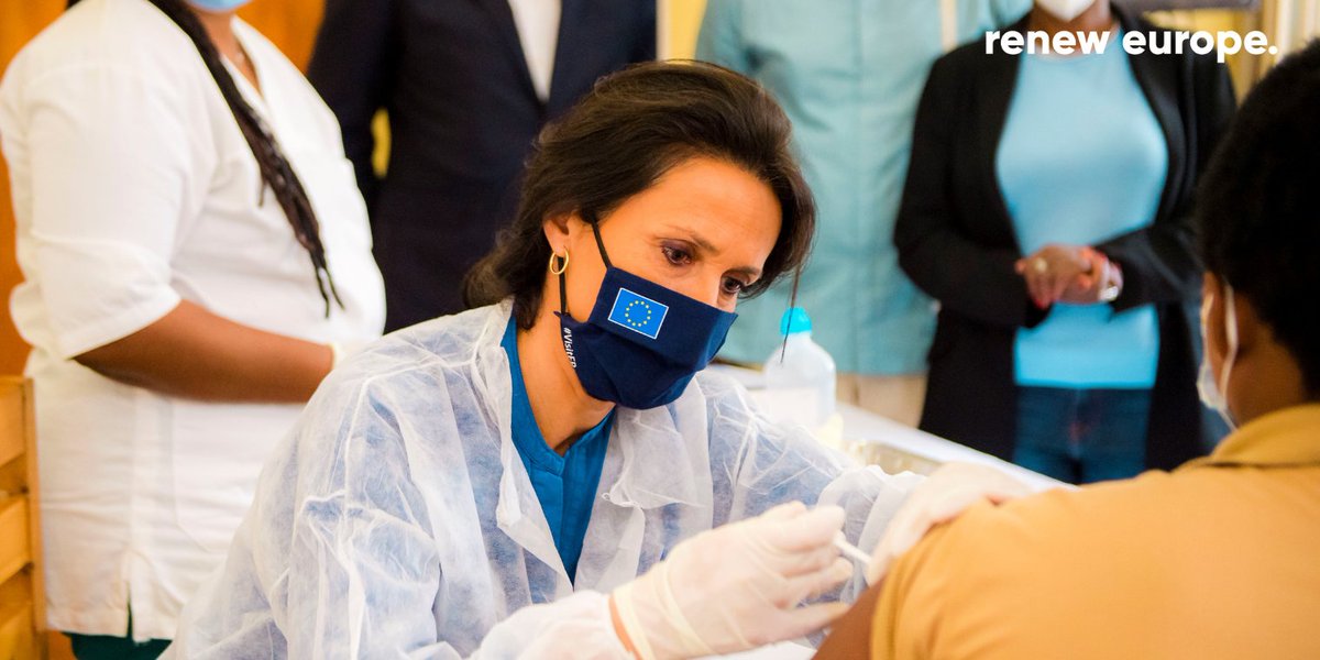 I warmly welcome the appointment of Chrysoula Zacharopoulou, a medical doctor &amp; an MEP, as Co-Chair of the COVAX Shareholders Council.
 
Access to vaccines for vulnerable countries is an 🇪🇺 priority &amp; I can think of no one more suitable to take this work forward!