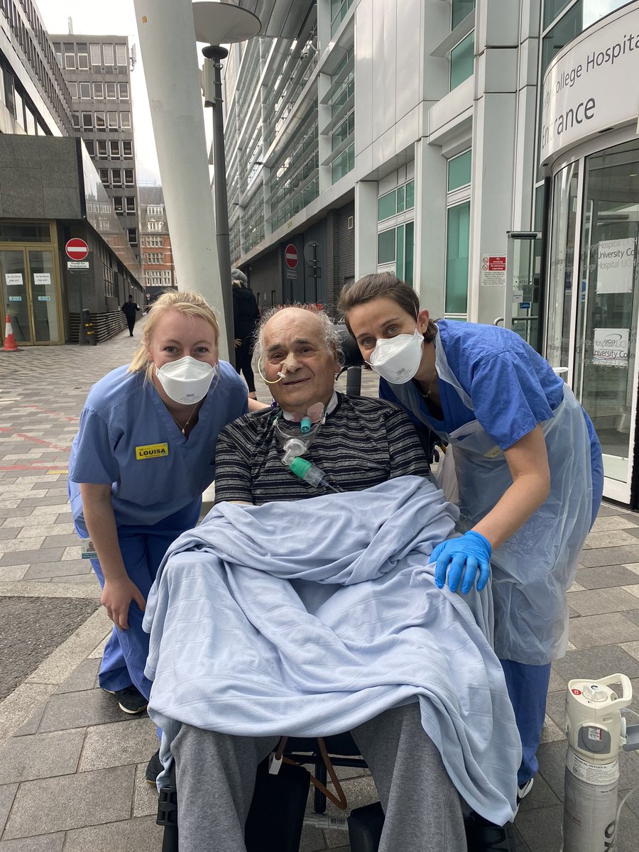 LouisaWeighill's tweet image. 100 days since this lovely man was admitted to UCH with Covid and his first trip out for fresh air. Amazing work by the whole MDT for helping him get this far on his covid journey (pic shared with pt consent) #rehablegend @KatpostigoPT @agordon79 @NinaHoldenPT @cjblack_physio