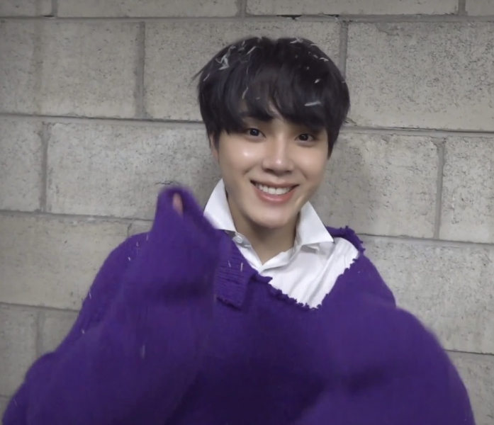 hourly haknyeon 🍬 tweet media
