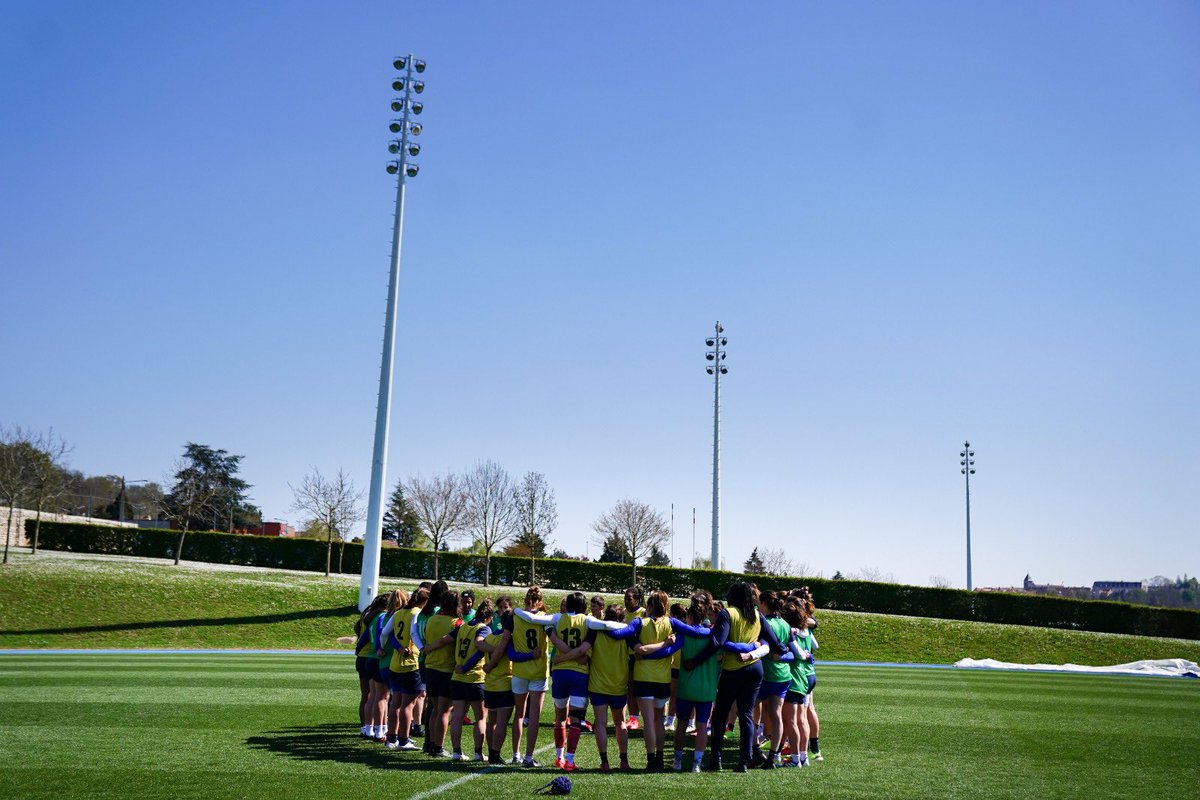On compte sur vous pour nous soutenir dans ce 2nd round du <a href="/Womens6Nations/">Guinness Women's Six Nations</a> 

J-3 avant Irlande 🆚 France 
📺 France 4 
⏰ 15h15 
📍 Dublin 

#womensixnations #nefaisonsxv #rugby #francerugby #women #sixnations #france #IRLFRA <a href="/FranceRugby/">France Rugby</a>