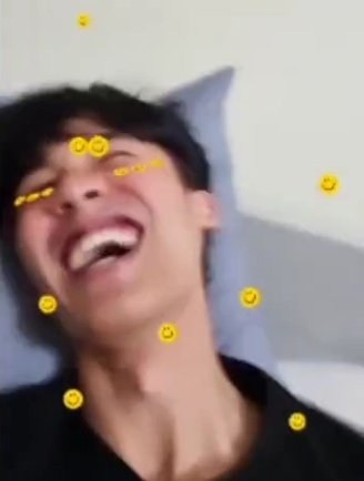 Day 354:  @Tawan_V, even a low quality photo seems to have an excellent quality because of your laugh. I hope you're always as happy as this. I love you  #Tawan_V