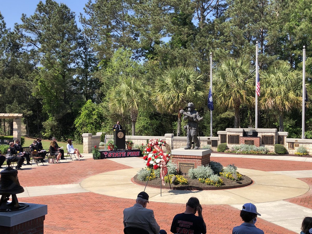 scfirefighters's tweet image. #SCSFA Executive Board &amp;amp; staff, along with special guests and the families of the fallen attending today’s SC Fallen Firefighter Memorial Service at @SCStateFire #NeverForget #LODD