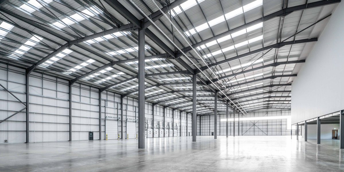 Axis J9, a substantial scheme in Bicester, Oxfordshire, of five prominent industrial and warehousing units, has now been fully let to Electric Vehicle innovator Arrival, and Origin, leading manufacturer of bespoke aluminium Bi-folding Doors and Windows. >> bit.ly/2RvHFzf