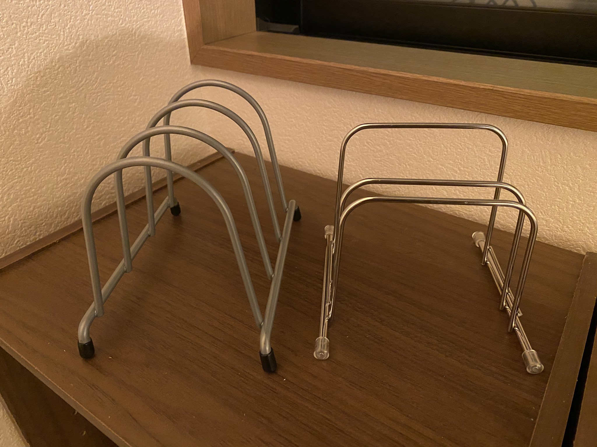 Shao As A Service ダイソーのまな板スタンド ノートパソコンをたくさん持っているオタクに便利だった T Co Iy77lun93z Twitter Shao As A Service ダイソーのまな板スタンド ノートパソコンをたくさん持っているオタクに便利だった T Co Iy77lun93z Twitter