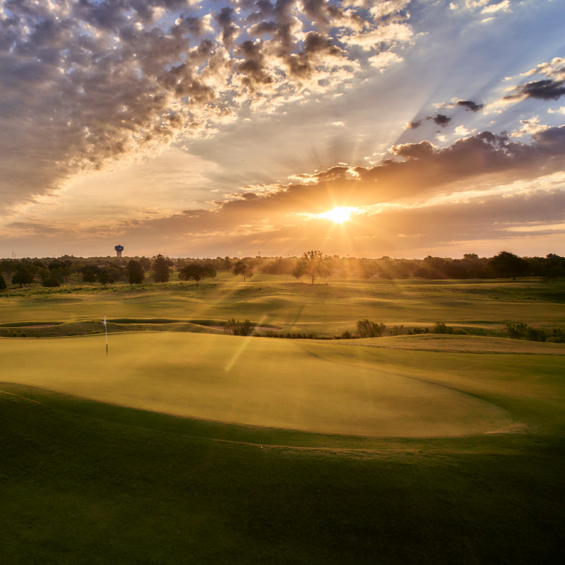 GGA_Partners's tweet photo. ANNOUNCEMENT: We have joined forces with @USGA  to help golf facilities deliver better playing conditions &amp; an improved golfer experience.

This new collaboration which will pair superintendent candidates with golf facilities across North America.

More: https://t.co/oLaPH0cpHq https://t.co/oF3Zgi4Kus