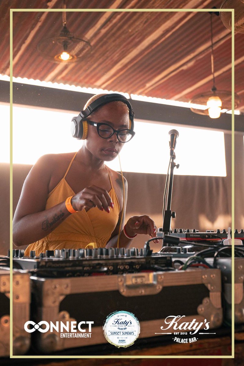 DJ_Buhle's tweet photo. I really wanna change the world through music ... one doof doof at a time ... S/O @KatysPalaceBar #ConnectEntertainment for host me
last week Sunday.
#BeZulu #BezuluMoves #BeZuluWorldWide 🌎💫 https://t.co/F3xd99VywQ
