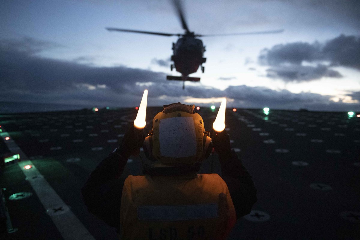 Halfway through the week, let's finish strong! #flynavy #mh60s #hsc26 #lsd50