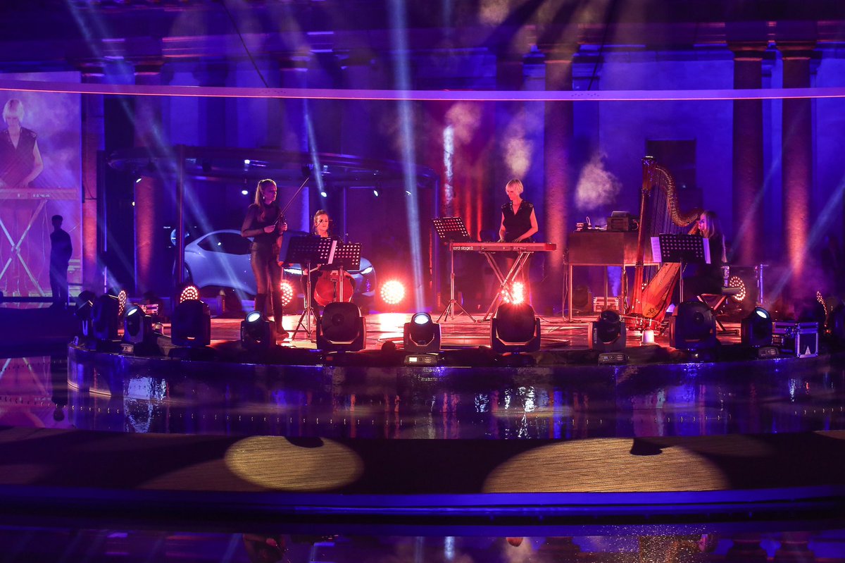 LEOrchestra's tweet image. Can’t wait to be back on stage… 🎻🎹
LEO live at @MDesignWeek was one of our favourite collaborations to date. What an epic production! 🔥
 #milandesignweek #londonelectronicorchestra #milandesignweek2018 #hybridensemble #harp #violin #keyboard #cello