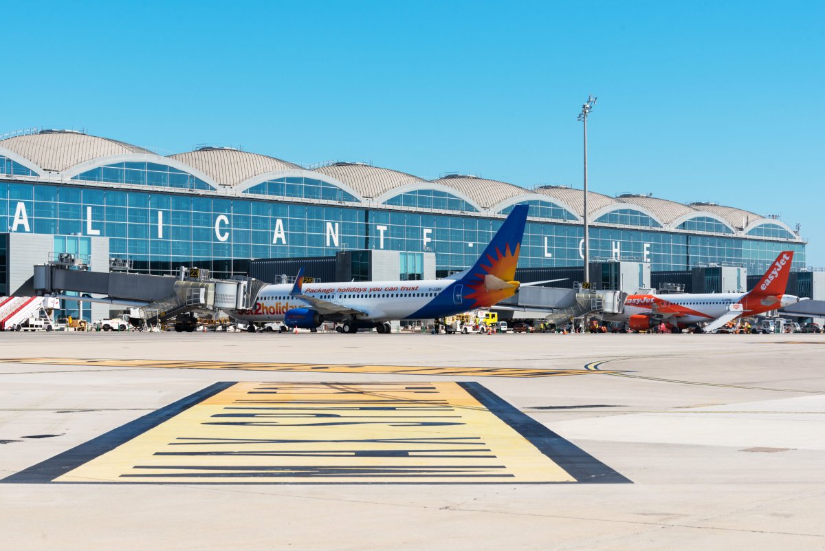 👉Este artículo del blog de @ACIWorld explica por qué el #Aeropuerto de #Alicante-#Elche 🛫 ha sido premiado por las medidas implementadas por Aena frente a la #COVIDー19, junto con otros aeropuertos de la red, basándose en las opiniones de los pasajeros.⤵️
@ACI_EUROPE #ASQAwards
