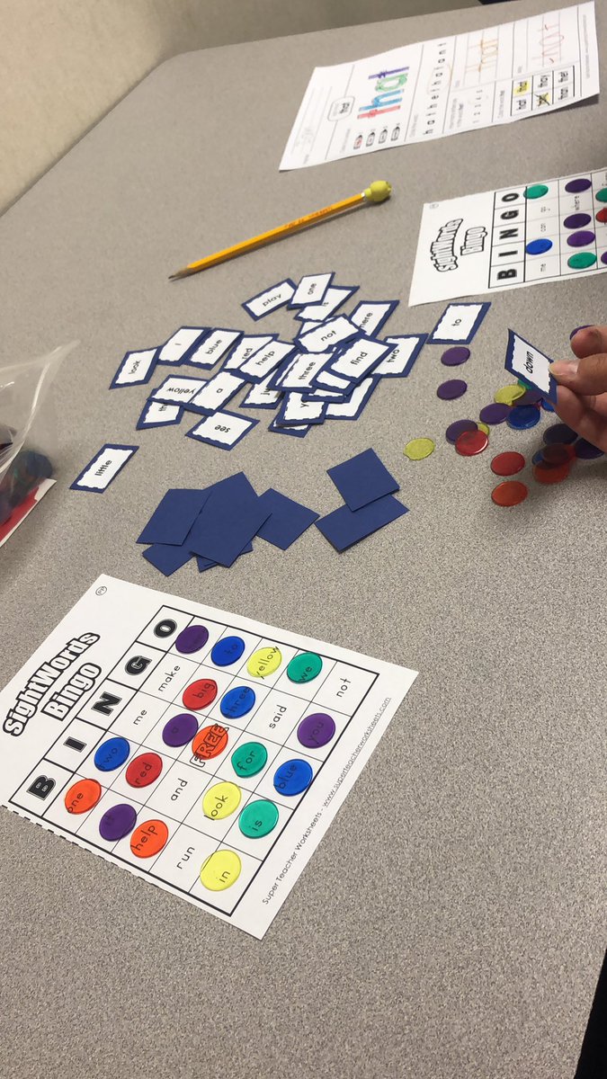 schoolpsychPB's tweet photo. Some sight word bingo! https://t.co/QVzIvMoxyD