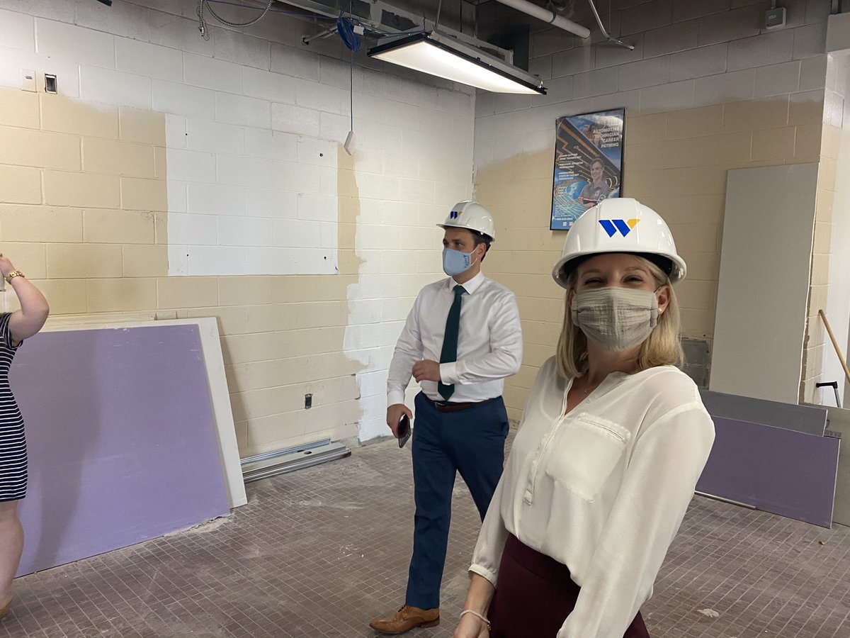 NationHahn's tweet photo. Hard hat tour of @wayneccnc with @BelkEndowment @MCBelkPilon just now. This will be their new welding space. https://t.co/hRFxyg4YiL