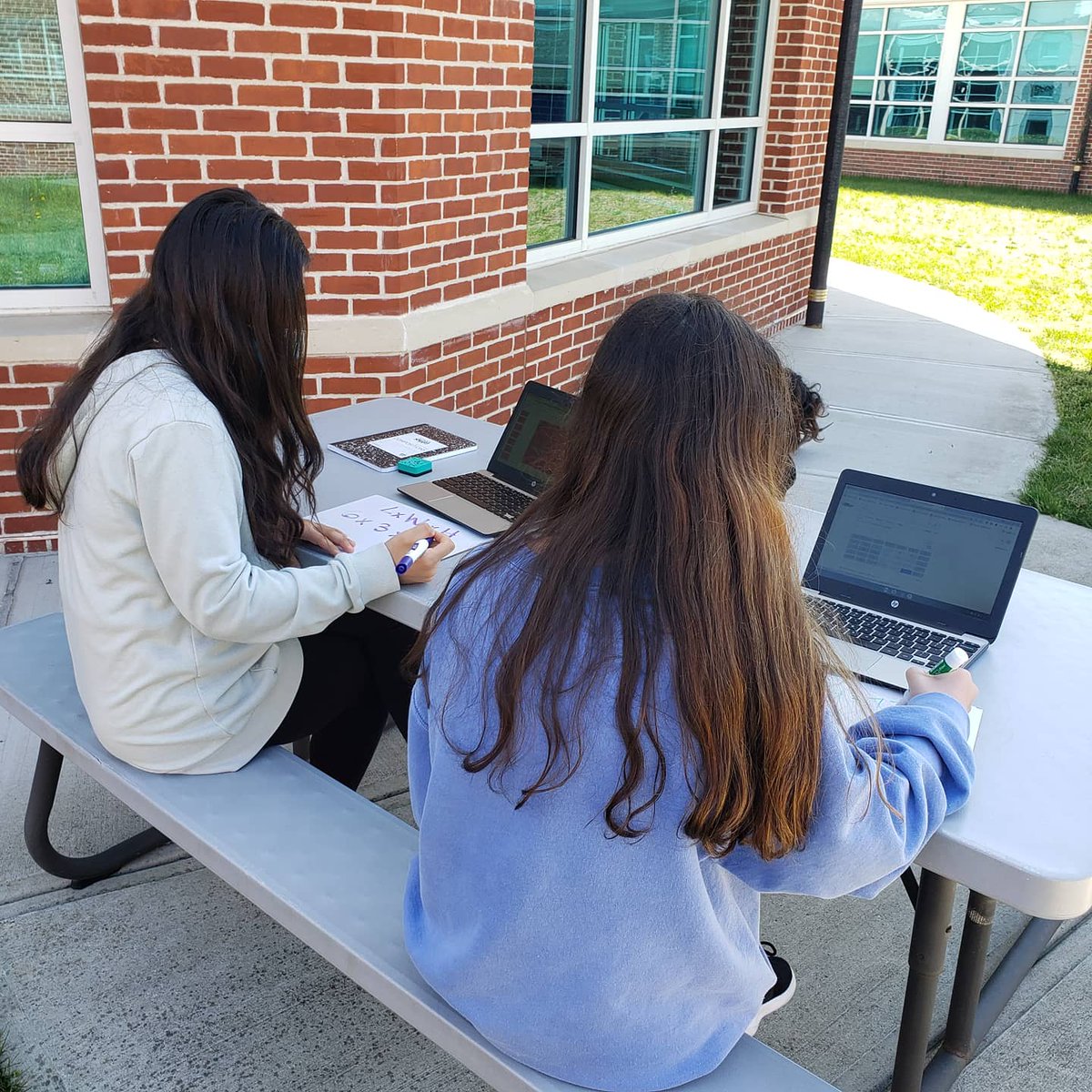 Taking advantage of wifi, whiteboards and sunshine