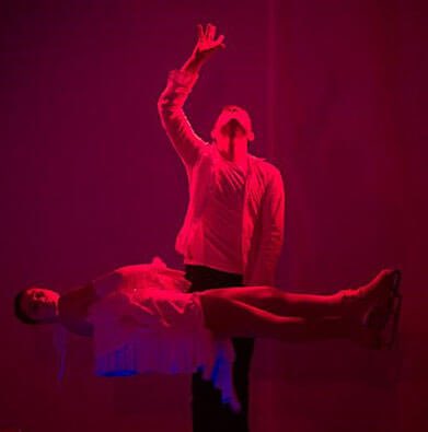 MokaDiffusion's tweet image. The Illusions Tour
A partir d’1 heure, l’illusionniste emmène son public dans un voyage surréaliste: apparitions, disparitions, téléportations, lévitation sans oublier l’envol d’Eric Lee sur son piano.
MOKA Diffusion est fière de vous proposer Thé Illusions Tour à la vente